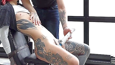 Tattooed babe is getting her ass banged in the gym