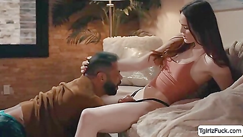 Great ass is getting fucked in the ass by her lover